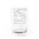 だまショップ@子ども向けのモノクロ恐竜くん3号 Water Glass :back