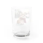 Colorful Canvasの寒さに耐えるコーギー Water Glass :back