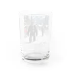 ono-yoshitoのスキーをしてみたいゴリラ Water Glass :back