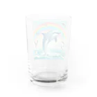 kaerinofficeのイルカとカモメが楽しく泳ぐ海の中で、きらめく虹が見えます🌈  Water Glass :back