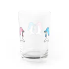 nsnのキスをしてるイルカ Water Glass :back