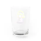 。のくまのぬいぐるみを抱きしめる女の子 Water Glass :back