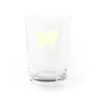 フラミンゴ洋裁店の猫　イエロー Water Glass :back