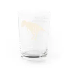 NIKORASU GOの恐竜ティラノサウルスTシャツ「鬼さんこちら手のなるほうへ」 Water Glass :back