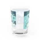 オムタマスタジオの雪だるまと雪うさぎ Water Glass :back