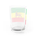 DRIPPEDのRASTAFARI LION FLAG-エチオピア帝国の国旗- Tシャツ Water Glass :back