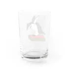 モユズのおじぎする時に両手があがっちゃう指揮者ペンギン Water Glass :back