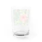pino子 shopの雨上がりのハイビスカス【風景写真】 Water Glass :back