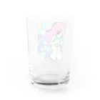 31556のねむい女の子 Water Glass :back