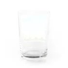 小豆ショップのにわとりの親子行列 Water Glass :back