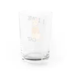 お猫様大好きナスビのシャツを着たトラ猫 Water Glass :back