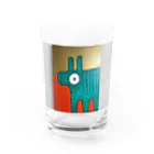 little pandaの「自分の事をシマウマと勘違いしているアルパカの肖像画」 Water Glass :front