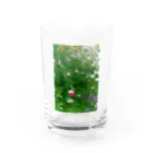 TATTUの花壇の小さな赤い花 Water Glass :front