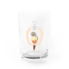 MACOのブランコに乗るウロコインコ Water Glass :front