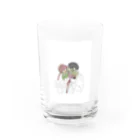 もも　ウェディングイラストレーターのブーケに隠れる幸せな2人 Water Glass :front