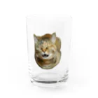 桃くるみSHOPのアハハにゃん(おててないない) Water Glass :front