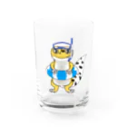 イモリのしっぽ　SUZURI支店の夏のレオパ（海水浴） Water Glass :front