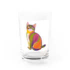 gatto solitario(物寂しげな猫)の真っ白い背景にポツンと佇む虹色の猫 Water Glass :front