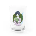 chicodeza by suzuriのカエル好きな女の子 Water Glass :front