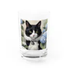 capcat1919のハチワレ猫白黒と紫陽花 Water Glass :front