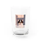 かわいい女の子とシュールな絵の子猫なしばちゃん Water Glass :front