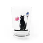 幸運のしっぽの黒猫と花 Water Glass :front