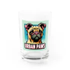 Urban pawsの情けない顔のパグチワワ「Urban paws」 グラス前面