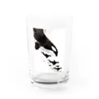 クマやんDesign図のシャチ群 Water Glass :front