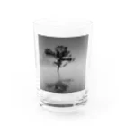 million-mindの朝靄の湖畔に浮かぶ木 Water Glass :front