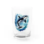 アニマル四字熟語の水彩画で描かれたシャチ　ジャンプする Water Glass :front