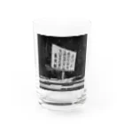 古春一生(Koharu Issey)のバグった世の中。(モノクロ) Water Glass :front