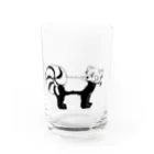 きゃべつ日和のお花を持ったレッサーパンダ Water Glass :front