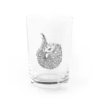 upa_museumのアルマジロトカゲ モノクロver Water Glass :front