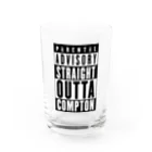 DRIPPEDのPARENTAL ADVISORY STRAIGHT OUTTA COMPTON-ペアレンタル・アドバイザリー・ストレイト・アウタ・コンプトン- ボックスロゴTシャツ グラス前面