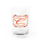 ロゴTシャツのひよこ堂のフラワー イニシャル C  ”ち”で始まる名前 Water Glass :front