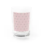 キャラメル色のメルちゃんのお昼寝ネコチャン 総柄ピンク Water Glass :front