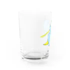 黒猫とカンパニュラのトリケラトプス好きのトリケラちゃんpopカラー Water Glass :left