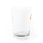 SUIMINグッズのお店のいちごアイスをあざとく運ぶねこ Water Glass :left