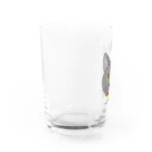 猫のイラスト屋さんのlien sumomomilk Water Glass :left