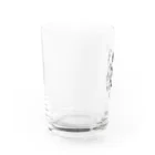 空想画学販売所の猫のテニスプレイヤー　サーブ！ Water Glass :left