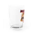 モデレーターマッキーのおみせの玉子（たまこ）です。 Water Glass :left