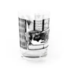 不可思議商店の版画風のんびり猫ちゃん（色の濃い飲み物用） Water Glass :left