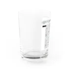 猫集めの爽やかな女性が描かれた線画 Water Glass :left