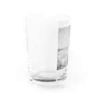 D7C7DC?B1の海辺を散歩するチワワ Water Glass :left