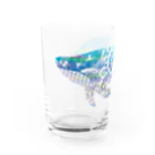 切り絵作家カジタミキの切り絵のクジラ Water Glass :left