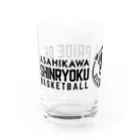 新波 歩/ARSWALKERの新緑バスケ部ロゴグラス<BLACK> Water Glass :left