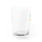 クマ小屋の蔓にからまるクマ Water Glass :left