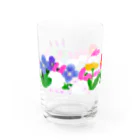 もふもふ達の秘密の花暮らしsuzuri店のお庭でかくれんぼ Water Glass :left