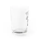 天明幸子　SUZURI  オフィシャルショップの『しあわせはあたたかい子犬』黒×白 Water Glass :left
