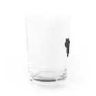 にゃんぽ　はぴねすのハート柄の猫　マンチカンシルエット Water Glass :left